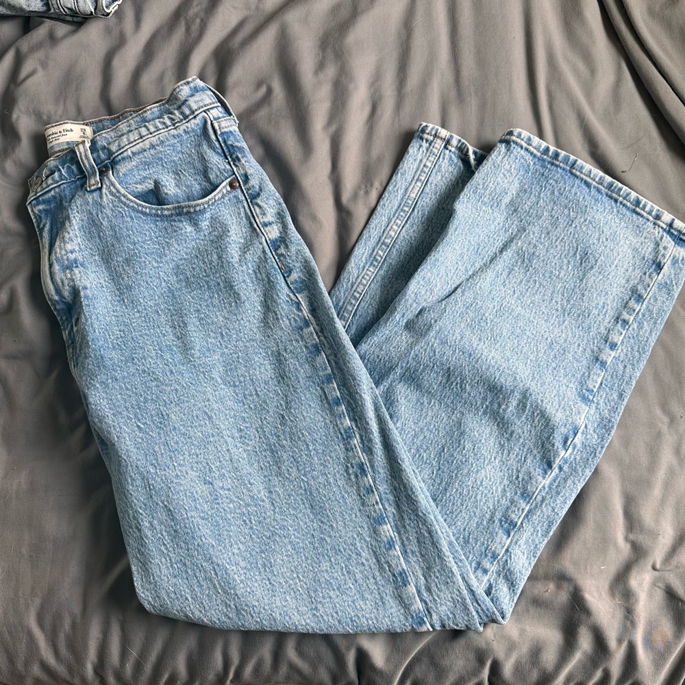 abercrombie & fitch 90s relaxed high rise jeans